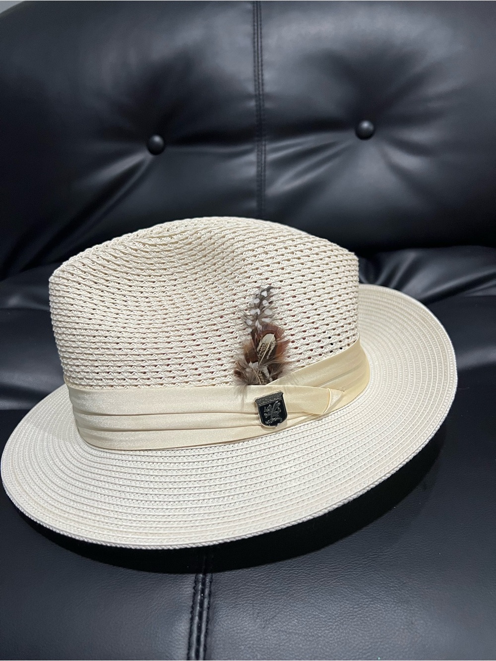 Stacy Adams Cream Straw Fedora with Ribbon & Feather Trim